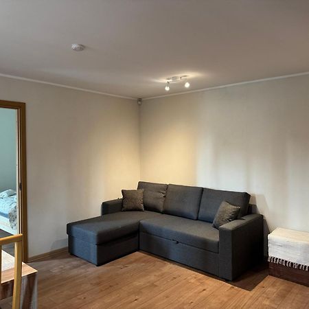 Dikol Two-Room Apartment-Self Check-In & Free Parking Near City Center ทาลลินน์ ภายนอก รูปภาพ